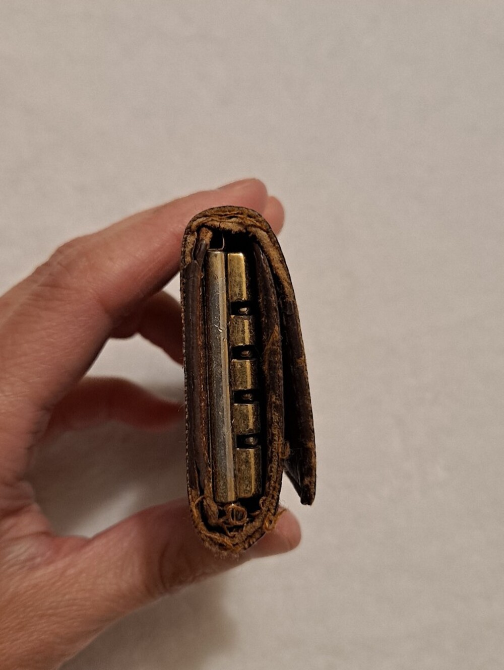 Vintage Louis Vuitton Brown Monogram Key Holder Wallet WELL LOVED - Picture 3 of 10